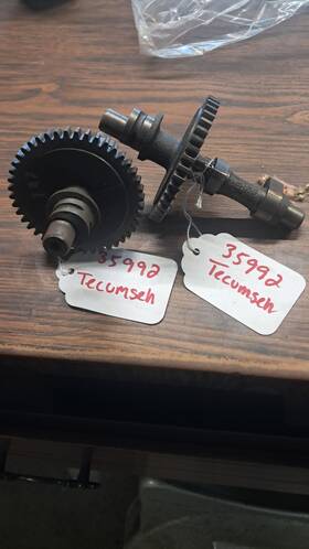 35992 Tecumseh Camshaft - Nos