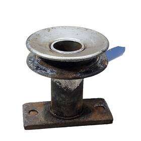 12a-a26m011 Troy-bilt Lawnmower Blade Support And Pulley 190cc 21 Inch Self-propelled