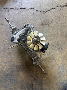 Am122742 Tuff Torq John Deere Lt166 K51b Transaxle