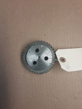 Miu802141 Yanmar Mia881995 John Deere Cam Drive Idler With Used