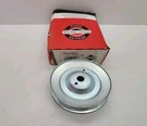 Oem Briggs And Stratton 95309MA Split Steel Yz Pulley Nos *R3D. Fixed Price $45.18.